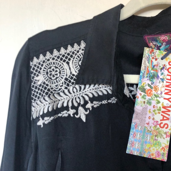 Johnny Was NWT silk button front & back blouse - Picture 3 of 8